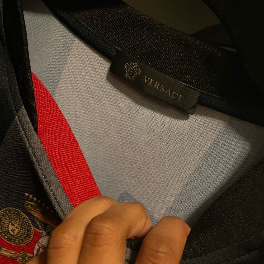 Versace 2018 Logo Soccer Jersey Shirt - Picture 2 of 4
